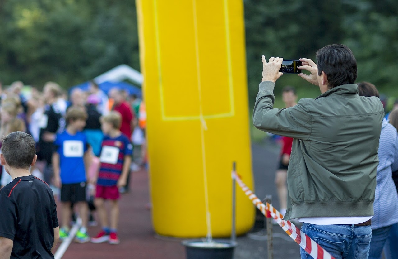 Bild vom 9. Benefizlauf im Jahr 2016. Dies ist das 60. Bild.